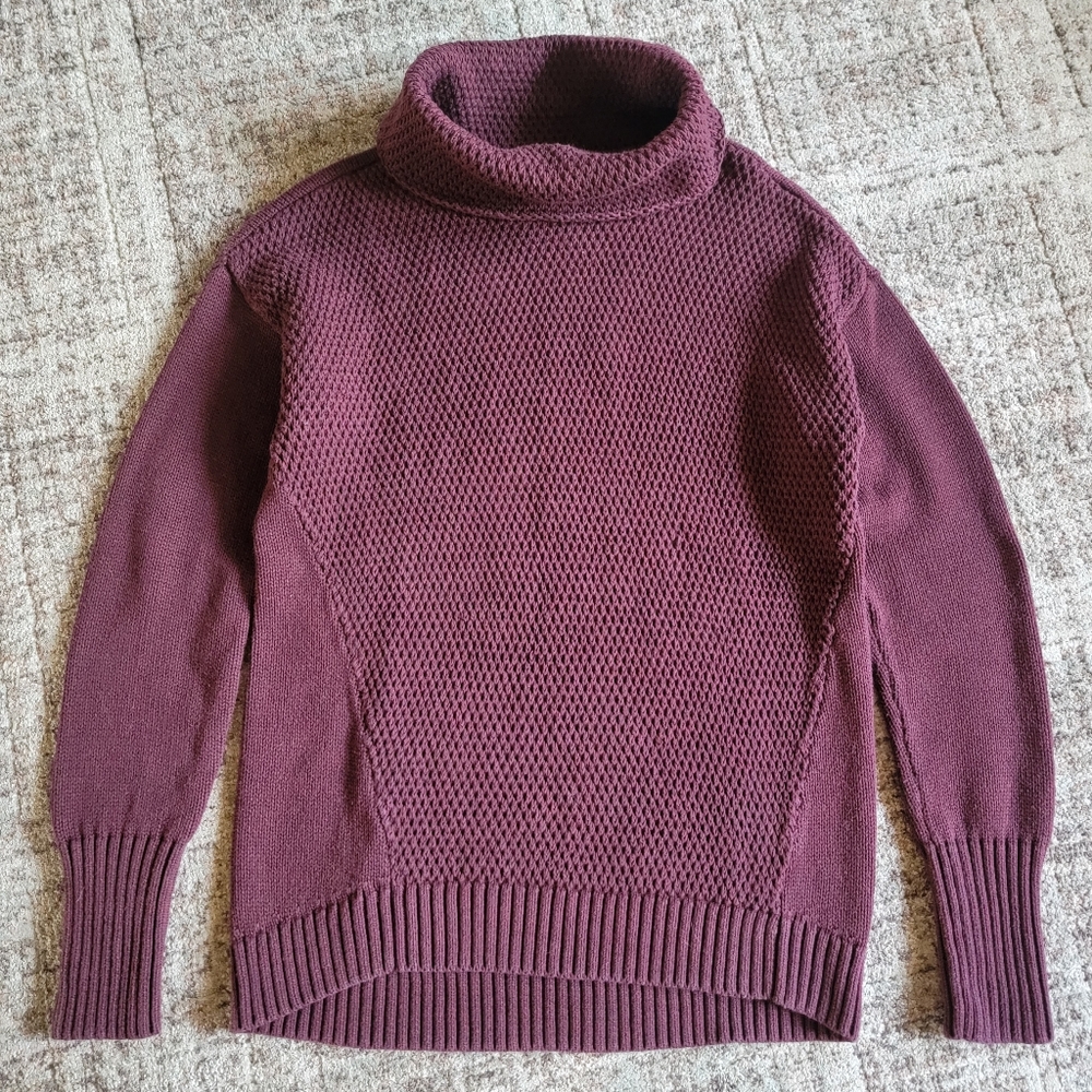 Athleta Thick Textured Knit Turtleneck Sweater‎ Burgundy Merlot Small